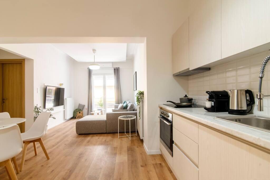 Kelly'S Urban Home - 5 Mins Walk To Acropolis Atene Esterno foto