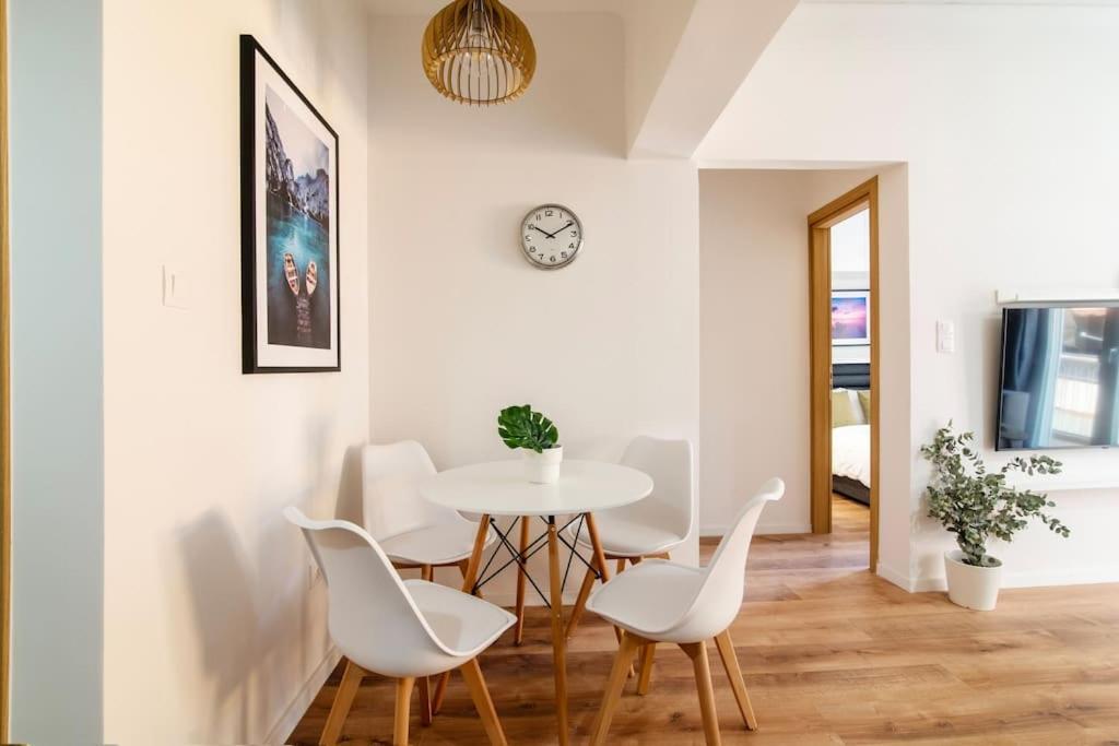 Kelly'S Urban Home - 5 Mins Walk To Acropolis Atene Esterno foto