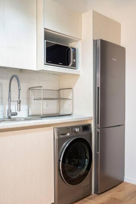 Kelly'S Urban Home - 5 Mins Walk To Acropolis Atene Esterno foto