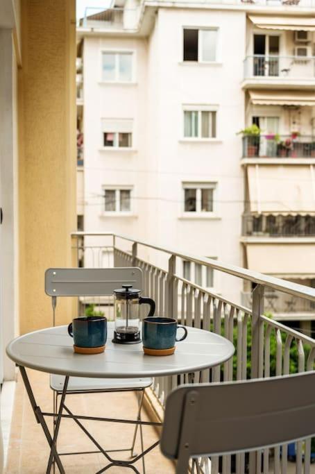 Kelly'S Urban Home - 5 Mins Walk To Acropolis Atene Esterno foto